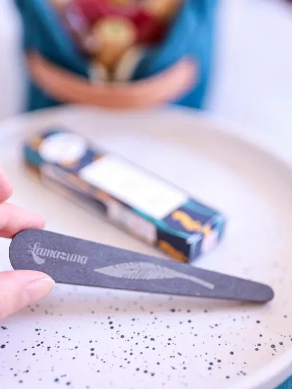 Lime à ongles en pierre naturelle - Lamazuna – Image 2