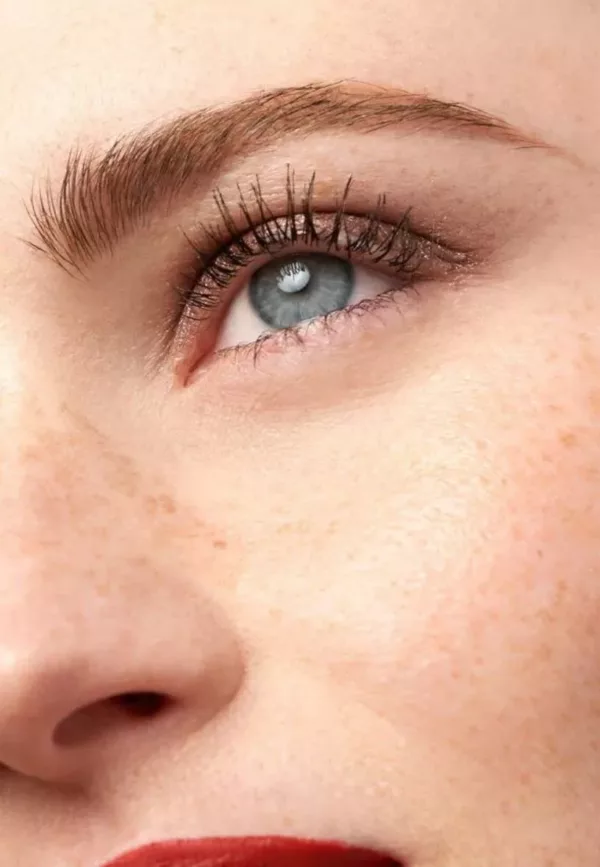 Mascara Volume Waterproof 01 - Ultra Black - Last – Image 2