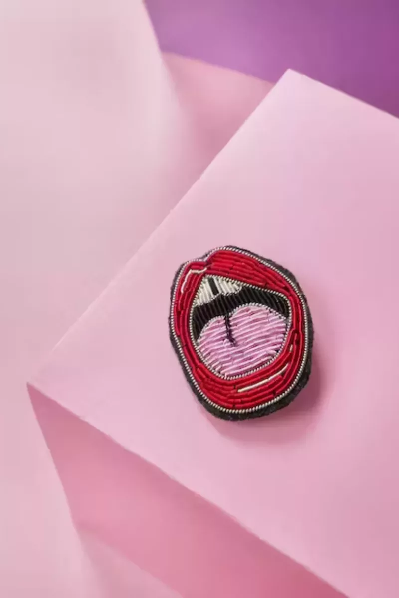 Broche Bouche - Malicieuse