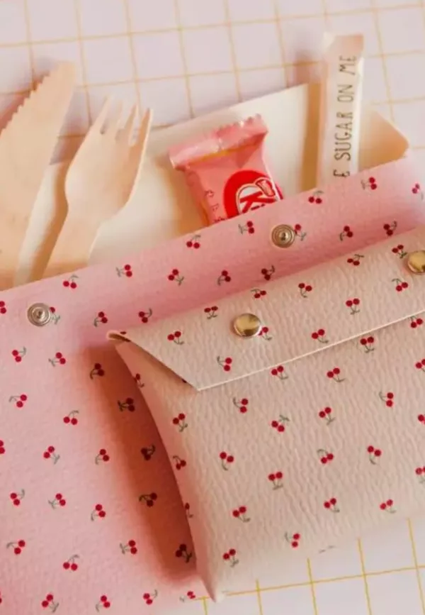 Étui Cerezas rose Grand - Ecke – Image 1