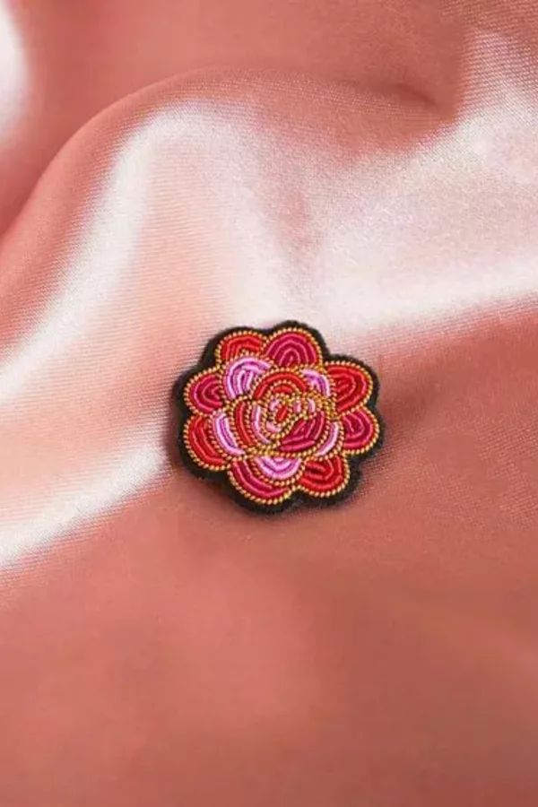 Broche Rose - Malicieuse