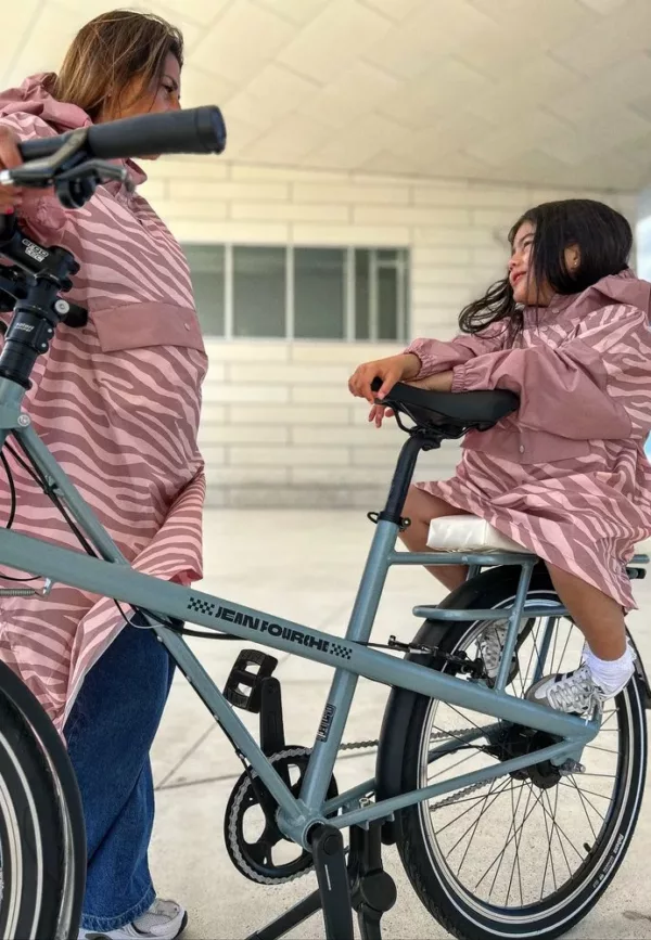 Poncho de pluie Zebra - Adulte - Poule Party – Image 2