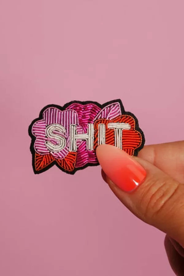 Broche Shit - Malicieuse