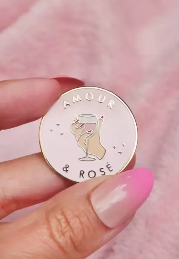 Pin's Amour & Rosé - Malicieuse – Image 1