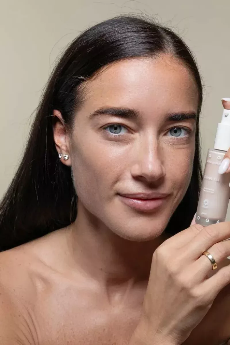 Comet Tail - Base éclairante à l'ambre blanc et acide hyaluronique - Uoga Uoga