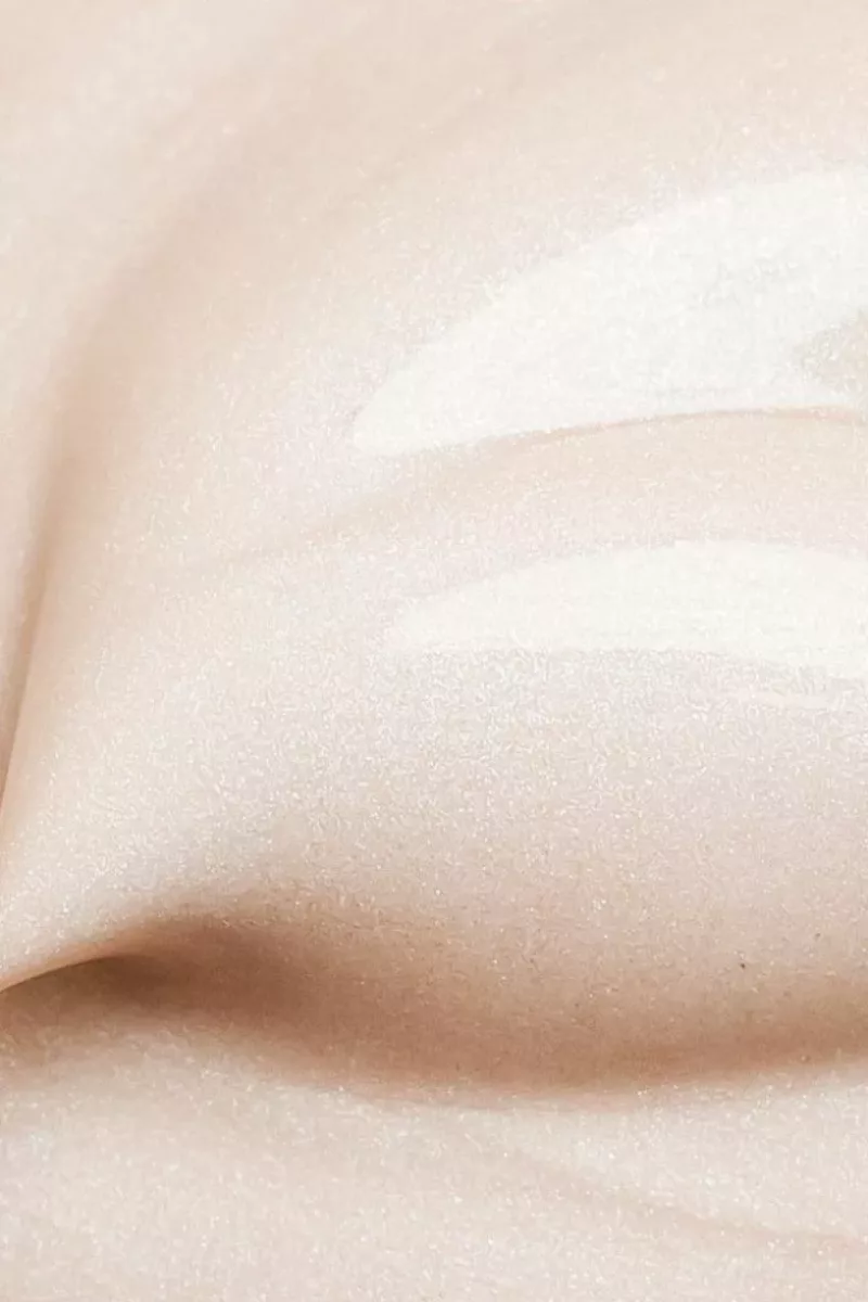 Comet Tail - Base éclairante à l'ambre blanc et acide hyaluronique - Uoga Uoga