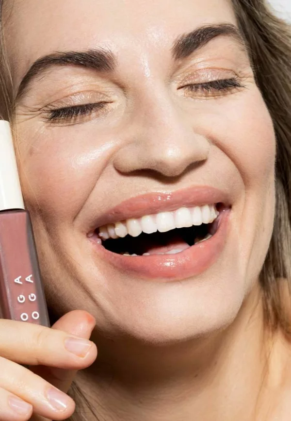 Lip Gloss - Foxberry - Uoga Uoga – Image 2