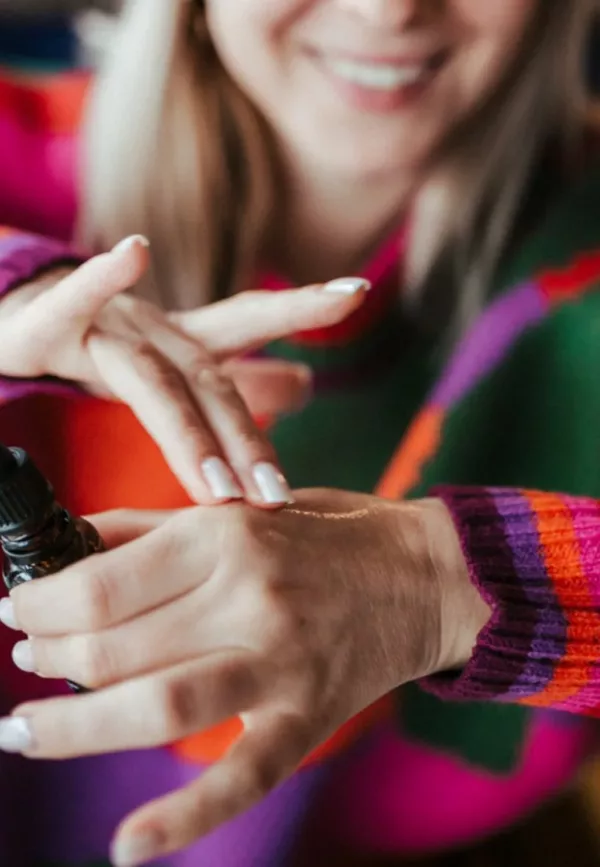 COLETTE - Sérum visage éclat au macérât de cannelle maison – Image 2