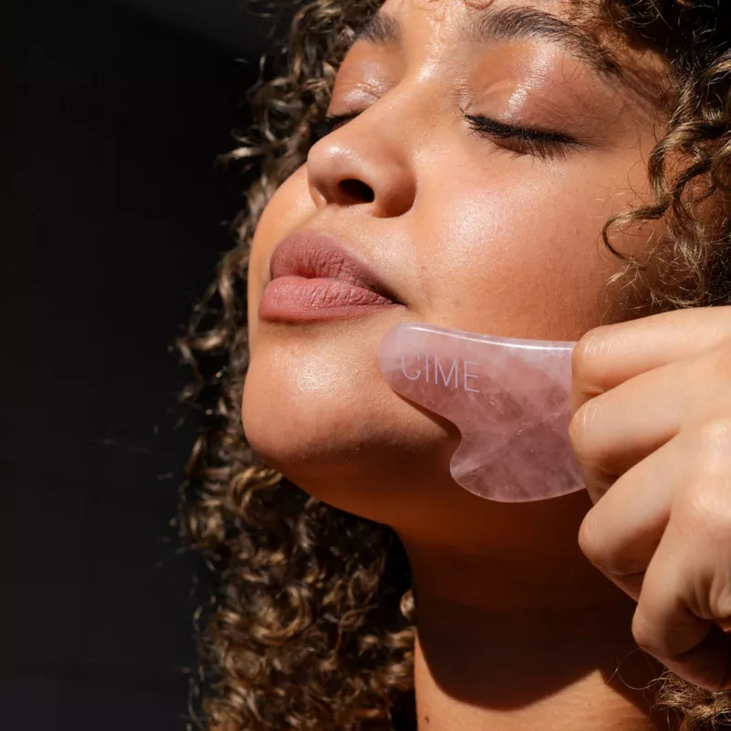 Self-care face massage set | Sérum roses sauvages + Gua sha