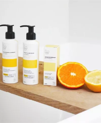 Gel nettoyant illuminant à la vitamine C – Image 2