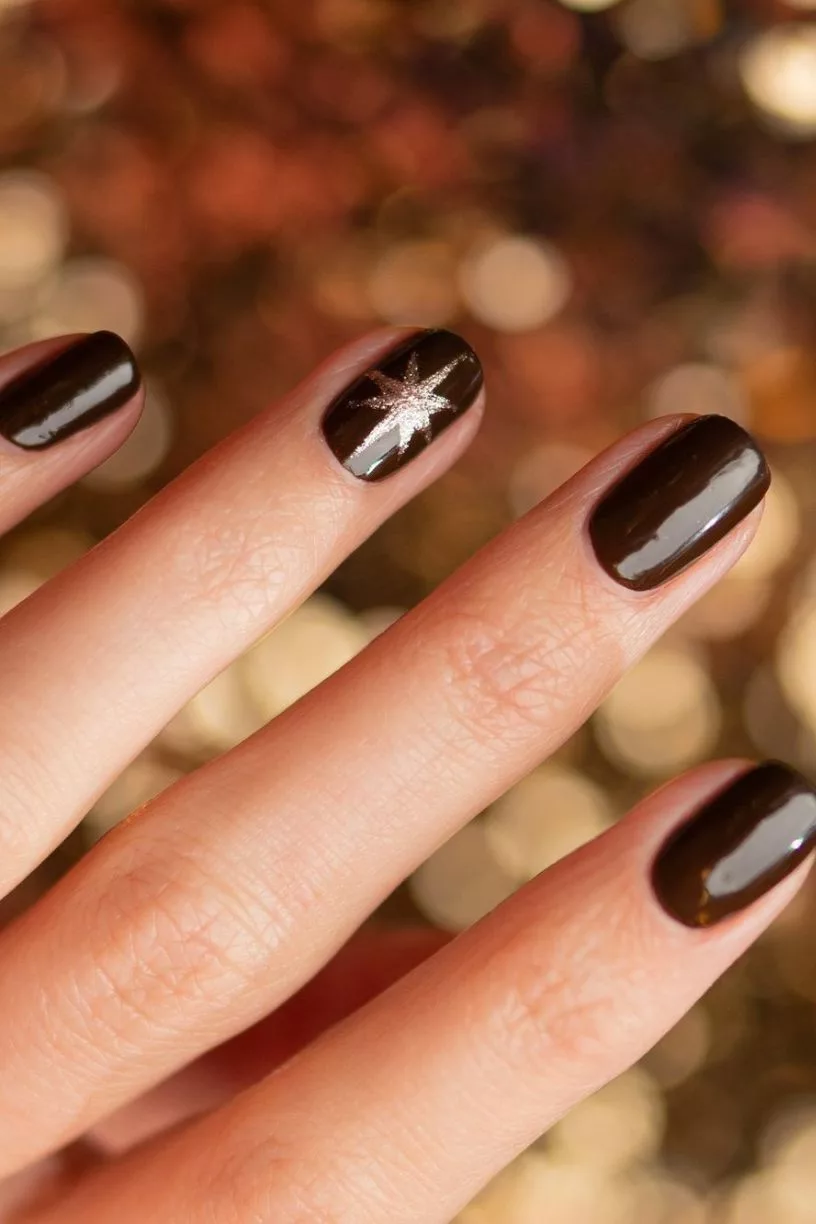 Clove - Green – Image 1