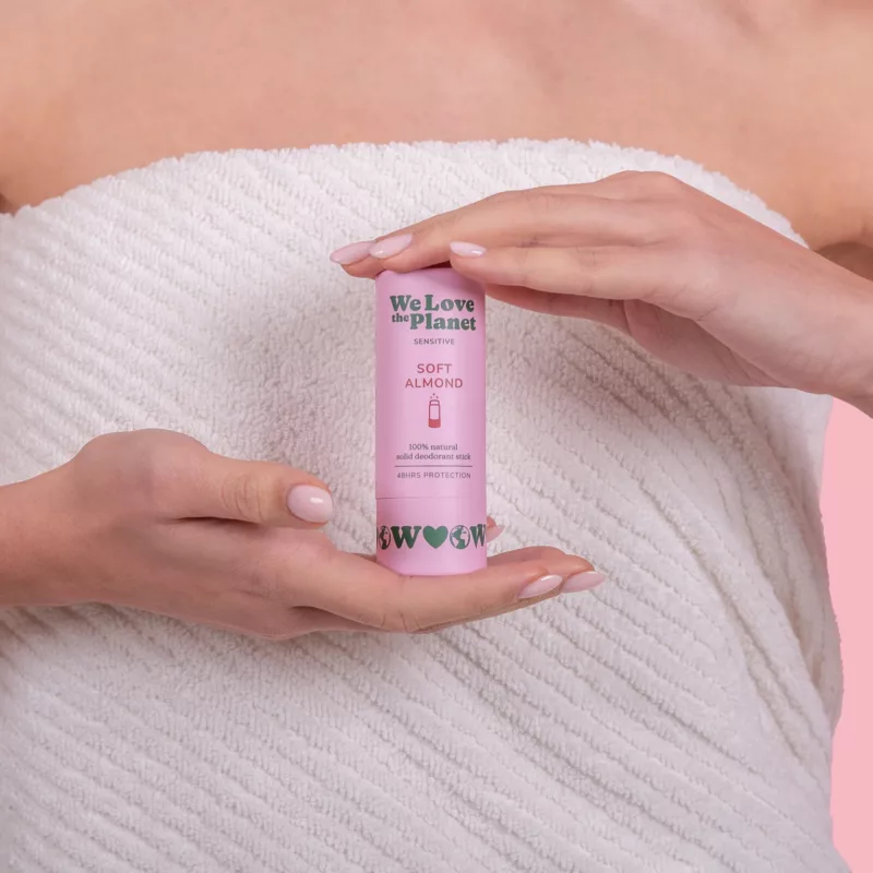 Soft Almond Deodorant Stick Sensitive