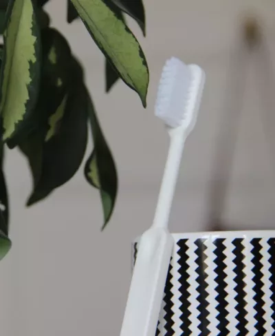 Brosse à dents rechargeable bioplastique Caliquo Blanche – Image 2