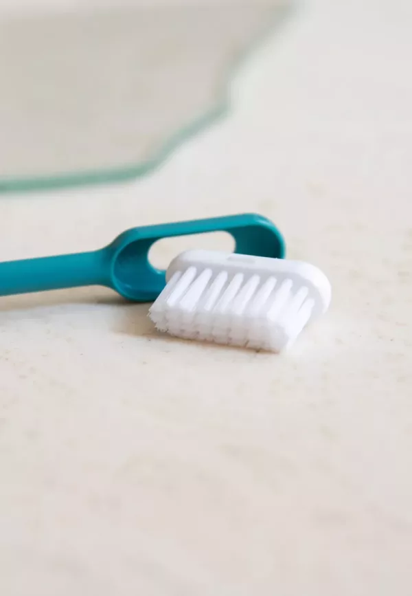 Brosse à dents rechargeable bioplastique Caliquo Blanche – Image 1