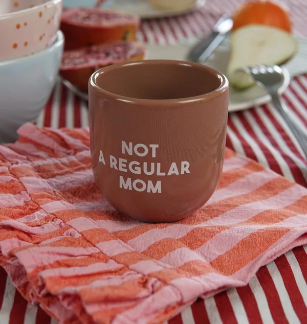 Not a regular mom – Image 1
