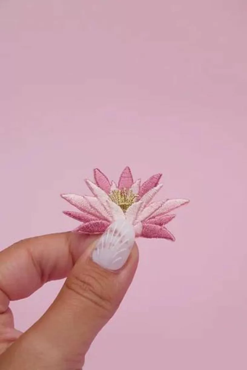 Patch thermocollant Lotus – Image 1