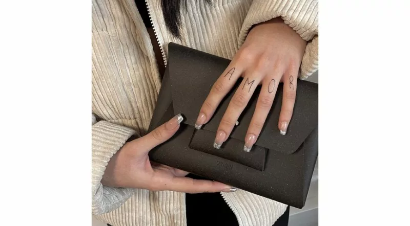 Tatouage éphémère : Amor - Sioou