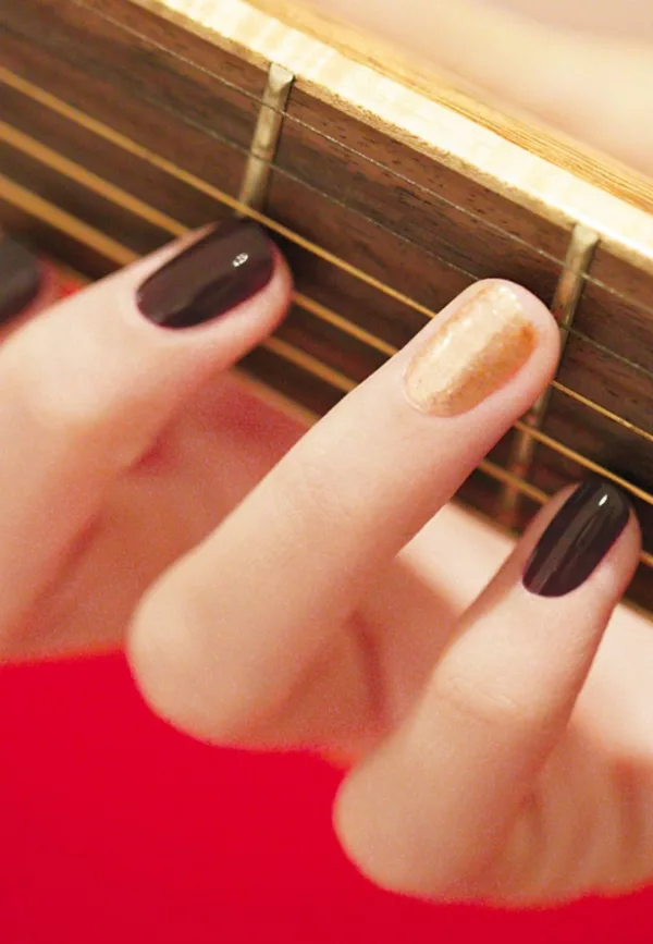 Hollyhock - Vernis Green – Image 4