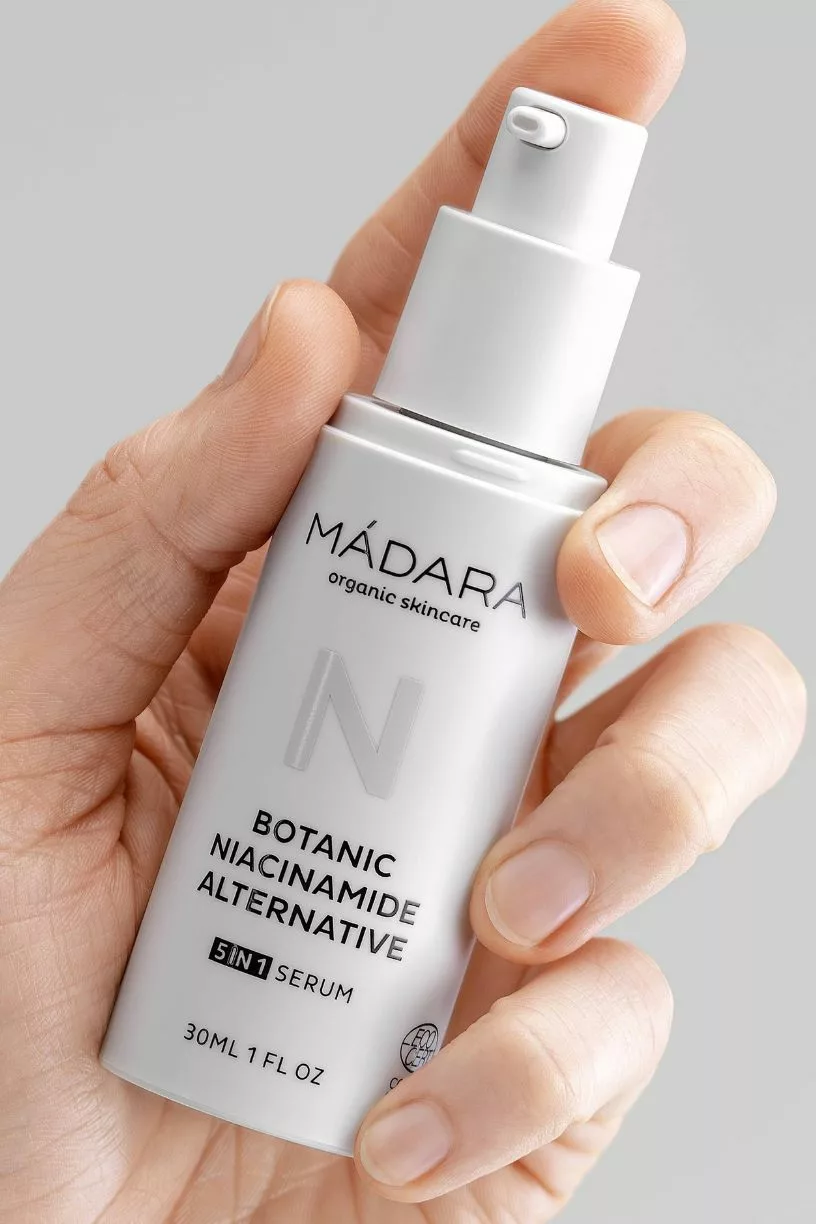Botanic Niacinamide Alternative 5-in-1 Serum – Image 1