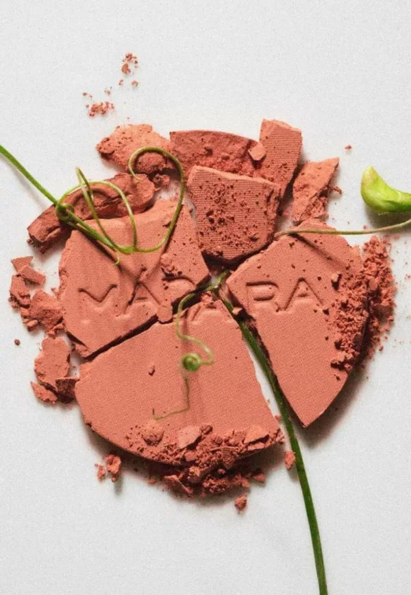 Magnetic Blush - Fierce Flame 1 – Image 3