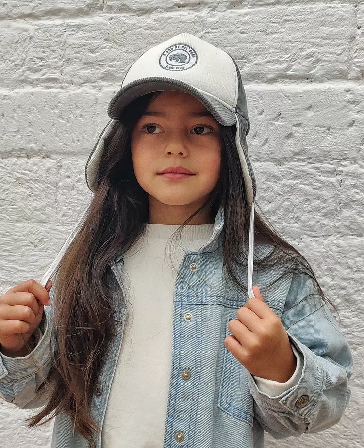 Casquette velours Pearl Grey avec cache-oreilles