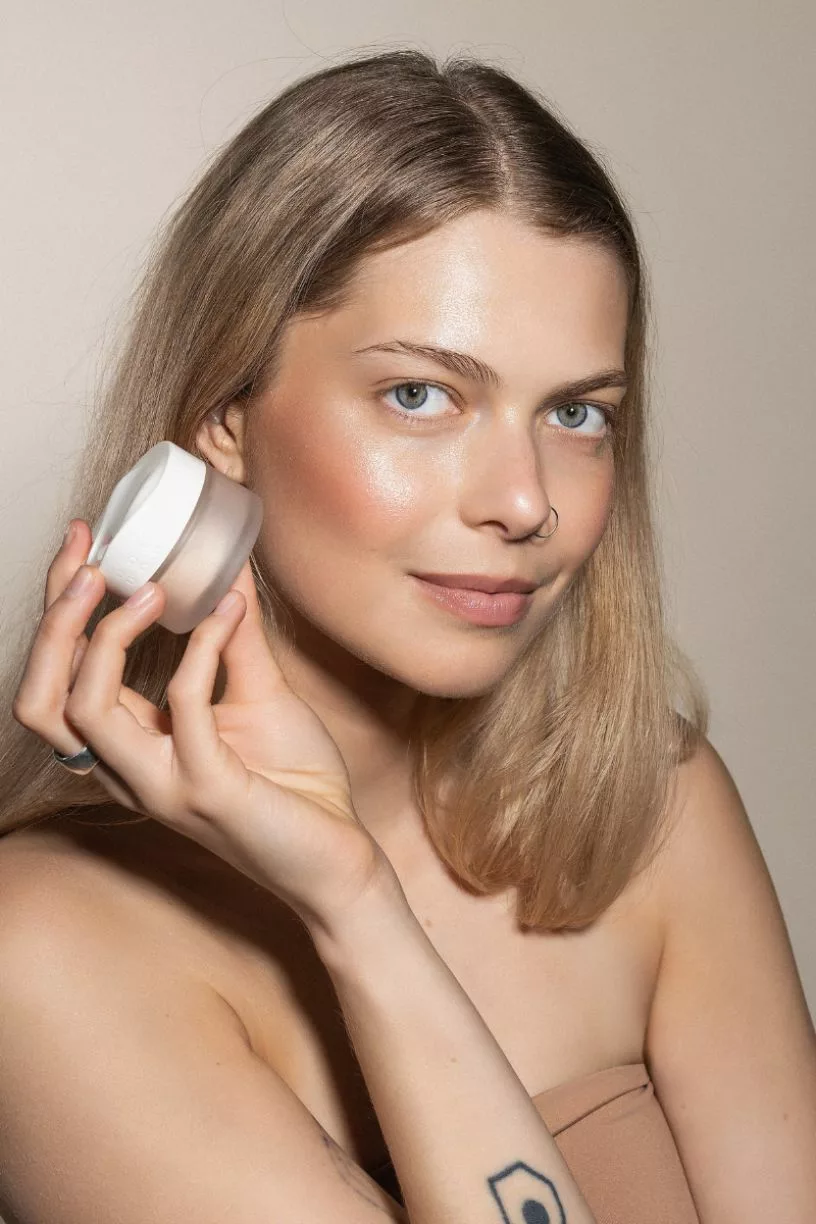 Mineral Highlighting Powder - Game of Lights - Uoga Uoga – Image 4