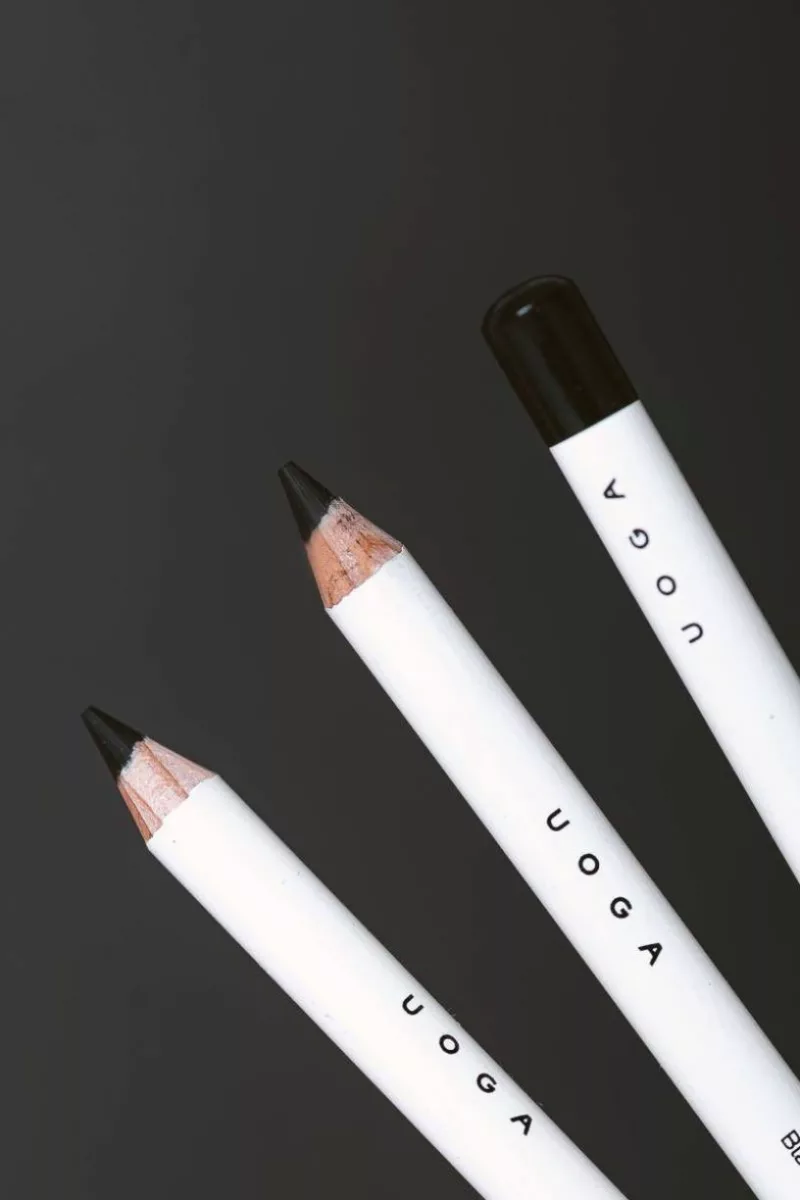 Crayon pour les yeux Vegan - Blacker than black - Uoga Uoga