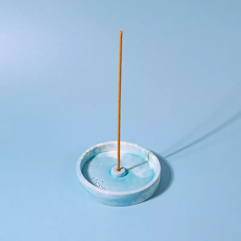Porte-encens artisanal en béton (bleu)
