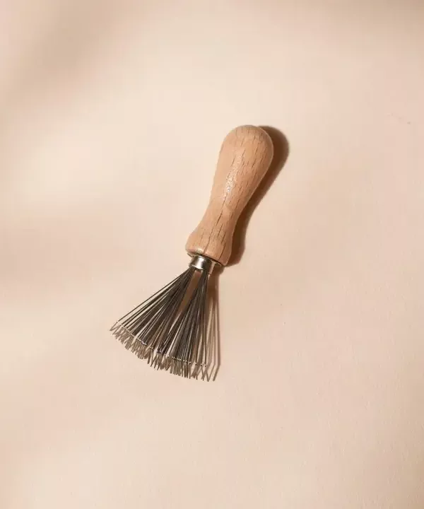 Peigne nettoyant pour brosse – Image 1