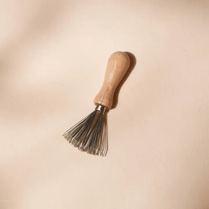 Peigne nettoyant pour brosse