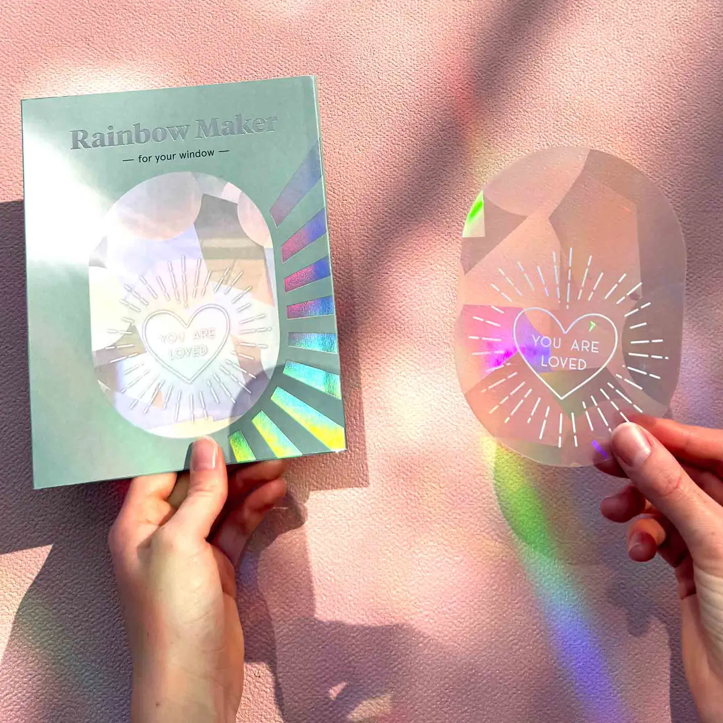 You are loved - Sticker créateur d’arc-en-ciel – Image 1
