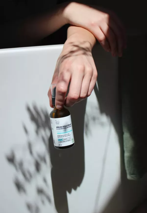 Sérum désaltérant à l'acide hyaluronique - 50ml – Image 1