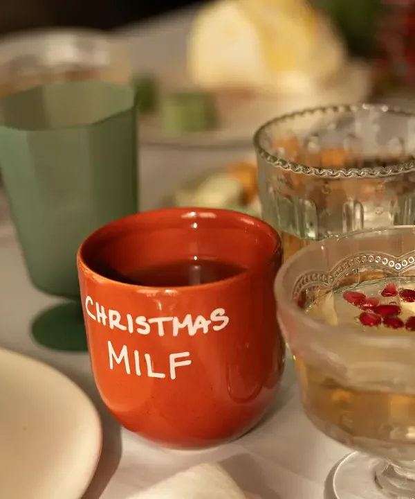 Christmas Milf - Tasse – Image 1