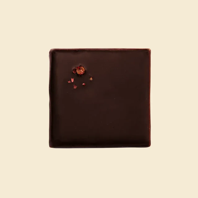 Chocolat Fraise & Macadamia