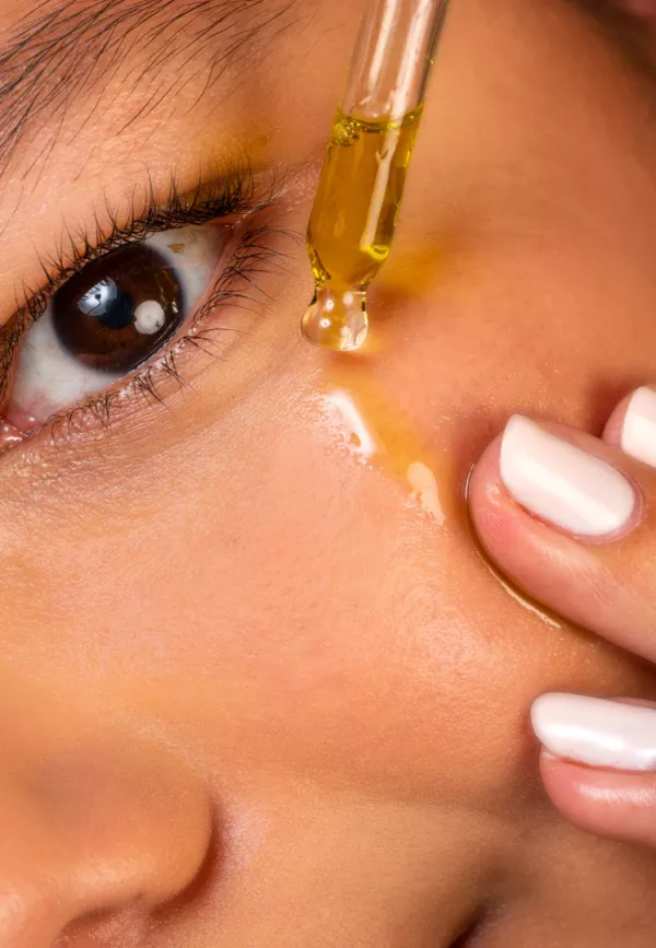 Huile visage de noisette - Ré-équilibrante – Image 3