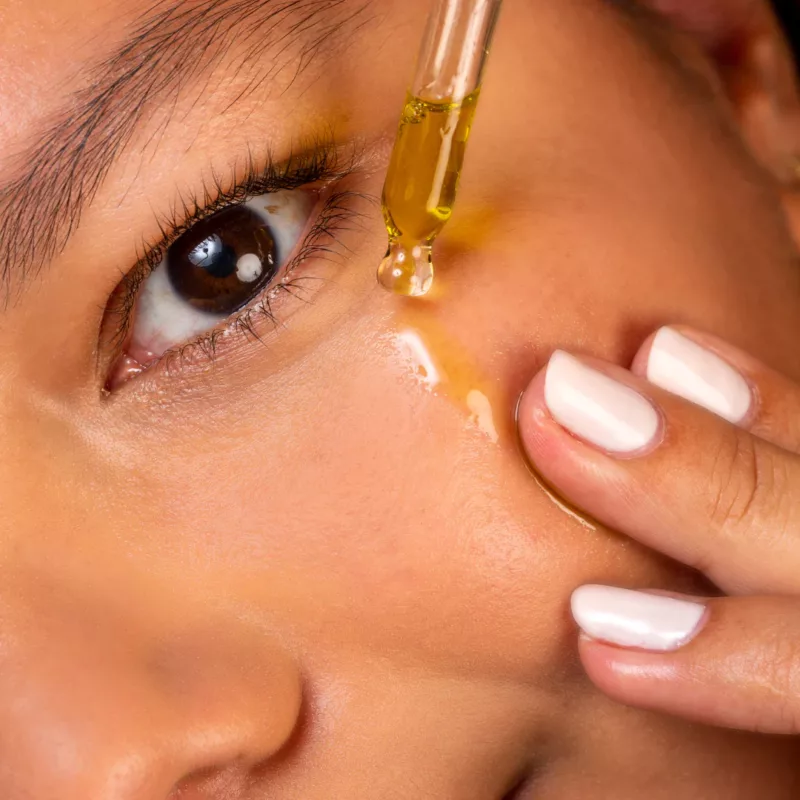 Huile visage de noisette - Ré-équilibrante